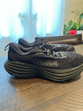 Hoka Bondi 8 all black shoes for women size 9